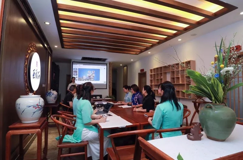 12.webp.jpg 12.webp.jpg